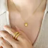 Mini Collar para Clavícula de Acero de Titanio con Forma de Corazón, Material que Conserva el Color, Disponible para Dropshipping P242, Estilo de Nicho de Alta Gama, No se Desvanece