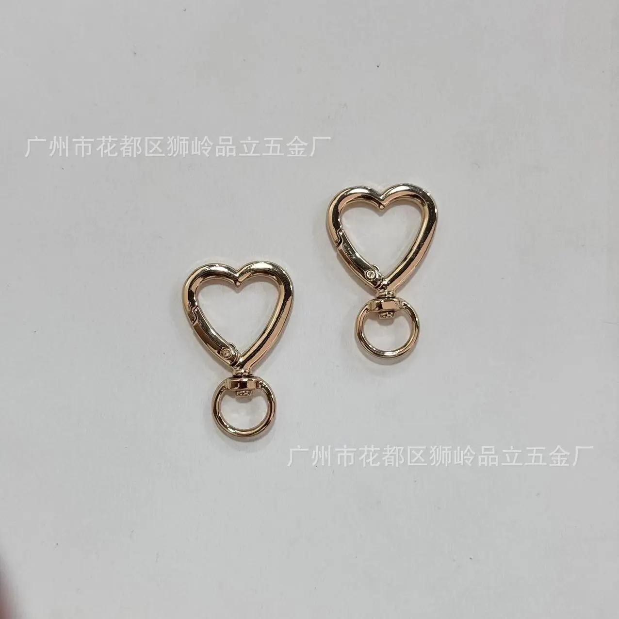 浅金爱心