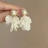 Aretes de borlas de nácar estilo francés para mujer, diseño único con ambiente de vacaciones en la isla, aretes elegantes y exagerados