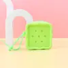 Bolsa de almacenamiento de silicona, bolsa para llaves de agujero cuadrado mini, colgante DIY para niños, bolsa para auriculares, monedero lindo de dibujos animados