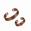 Pulsera Magnética Martillada de Amazon, Brazalete Magnético Abierto Ajustable, Color Cobre Rojo Vintage, Accesorio Magnético Versátil