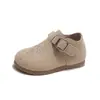 Sandálias Birkenstock Bordadas Estilo Artístico Infantil Outono/Inverno 2026 Novo Design Sapatilhas com Fivela para Meninas Sapatos Versáteis de Couro