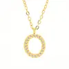 En Stock al por Mayor Colgante Alfabeto de 26 Letras con Diamantes de Acero Inoxidable Europeo y Americano Cadena para Clavícula Collar de Acero de Titanio para Mujeres