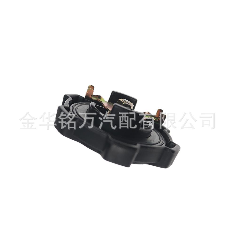 36、三菱机油盖MD132260 (4).png