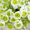 Monet Colores de Primavera Ramo de 5 Tallos de Rosas de Té Pequeñas y Lirios Artificiales, Ramo de Novia para Damas de Honor, Ramo para Decoración del Hogar