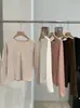 KEKEZOON Camiseta de manga larga básica de color liso, cálida y versátil, con cuello en V y ribete de encaje, forro polar de doble cara 8801