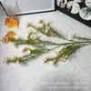Nuevas Flores Silvestres Artificiales Pequeñas Decoración de Salón de Bodas Flores Artificiales Comercio Exterior Transfronterizo Plantas Verdes Fabricante de Flores Falsas Venta al por Mayor