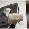 Bolso Pequeño Cruzado para Mujer, Bolso de Mano Retro de Nicho, Bolso Cuadrado Pequeño Versátil de Hombro Único para Debajo del Brazo, Bolso de Mujer de Alto Valor Nuevo 2025
