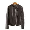 Pequeña Cantidad de Ropa Otoño e Invierno 2025 Chaqueta Simple Nueva de Cuello Redondo de Piel Sintética Estilo Motociclista Retro Haining Chaqueta de Cuero