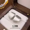 Brincos de Prata Agulha Curvos em Forma de C Escovados, Brincos de Design Simples Retrô em Linha, Brincos Exquisitos Modernos Estilo Cool