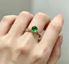 Anel Aberto Cruzado de Luxo de Alto Padrão com Strass para Mulheres, Anel Multicor Super Brilhante, Anel de Dedo Ajustável Versátil e Moderno