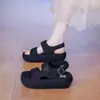 Sandalias de Moda Versátiles Antideslizantes Cómodas Tendencia 2025 Nuevas de Verano con Velcro Suela Gruesa Punta Abierta Estilo Romano para Mujer