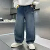 Jeans de Primavera para Niños 2026 Nuevo Estilo Pantalones Infantiles Modelos de Primavera y Otoño para Niños Mayores Pantalones de Pierna Recta Modernos y con Estilo