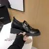 Zapatos de Plataforma First Encounter de Temporada para Mujer, Zapatos de Cuero con Diseño Brogue Estilo Británico, Nuevo Modelo 2026 para Mujeres Bajitas