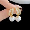Brincos Femininos de Pérola para Outono e Inverno Novos Brincos da Moda de Design de Nicho de Alta Qualidade Leve Luxo Elegante Elegantes para Mulheres