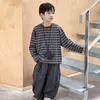 Camiseta de Manga Larga para Niños 2026 Otoño Nuevo Estilo Coreano Moda Infantil Rayas Bloque de Color Top para Niños Mayores