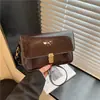 Bolsa Transversal de Alto Padrão Transfronteiriça 2026 Novo Estilo Bolsa Baguete Bolsa de Mão Bolsa de Braço Bolsa de Ombro Estilosa para Viagem de Menina