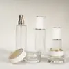 Materiais de embalagem cosmética são divididos em frascos, frascos pump para loção, frascos para creme de 30g e 50g, frascos de vidro para embalagem de produtos para cuidados com a pele
