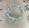 Pulseira de Vidro Borboleta Estilo Floresta Verde Meia Argola para Homens e Mulheres, Moderna e Elegante, Realça o Tom da Pele, Presente de Cristal para Melhores Amigas e Acessórios