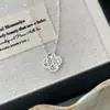 Collar de Plata de Ley S925 Trébol de Cuatro Hojas de la Suerte Ardiente para Mujer Diseño Retro Japonés de Nicho Pequeño Cadena para Clavícula Más Vendida