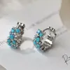 Brincos de Luxo Leve Estilo Francês para Mulheres, Brincos de Nicho de Alto Padrão com Prata Incrustada e Toque Refinado, Adequados para o Dia a Dia e como Presente