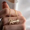Colgante Personalizado de Cadena de Caja Europea y Americana con Nombre en Inglés, Collar de Letras de Acero de Titanio Chapado en Oro de 18K para Mujeres, Envío Directo Disponible