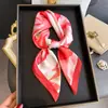 Bufanda Estampada Nueva y Elegante de Seda Sintética, Chal de Alta Gama, Bufanda para el Cuello con Protección Solar, Pañuelo Cuadrado Pequeño, Pañuelo para la Cabeza, Bufanda para Mujer