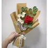 Buquê Pronto Transfronteiriço, Flores Artesanais, Flores Trançadas, Flores de Lã Tricotadas, Buquê de Noiva, Flores de Crochê para o Dia dos Namorados