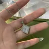Tecido Italiano Qi Latiras Artesanato Colar de Trevo de Quatro Folhas Cravejado com Diamantes Temperamento Feminino Corrente para Clavícula Fritillaria Branca Natural