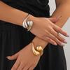 Pulsera de metal con personalidad y gotas de agua irregulares de estilo hip-hop con joyería transfronteriza de Europa y Estados Unidos.