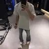 Tendência Nacional Camiseta de Manga Curta com Gola Redonda Bordada Estilo Americano para Homens e Mulheres, Marca da Moda de Verão Tops Casuais Soltos Versáteis para Casal