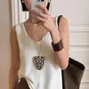 Bolsa de Couro Magnética para Óculos com Suporte para Cartão para Pendurar no Pescoço Unissex Portátil Bolsa Longa com Corrente Bolsa para Guardar Óculos de Sol