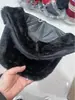 Sombrero de Cuero de Estilo Nuevo con Forro Cálido de Felpa para Personas de Mediana Edad y Mayores, Sombrero Grueso Versátil de Felpa para Invierno, Adecuado para Personas Mayores