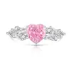 Anillo de Corazón con Corte de Flor de Hielo de Piedra Preciosa de Colores, Super Brillante Diamante de Alto Carbono, Anillo de Corazón Versátil de Moda, Dropshipping para Transmisiones en Vivo