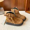 Botas de Algodão Forradas com Lã para Meninas 2025 Inverno Novo Estilo Bebê Menina Quentes Botas Martin Infantis Botas de Couro Versáteis da Moda para Meninas