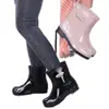 Botas de Lluvia, de Caña Baja, Cómodas y Gruesas, Zapatos de Goma Impermeables para Todas las Estaciones para Mujer, de Media Caña, Suela Gruesa, de Caña Alta para Invierno, Antideslizantes, Zapatillas de Cristal