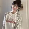 Camiseta de Manga Larga con Cuello Redondo y Costuras de Color de Contraste, Nueva para Principios de Otoño 2025, Diseño Casual Holgado para Mujer, Top Versátil a Rayas