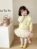 Conjunto de Duas Peças Cardigan de Tricô com Laço para Meninas 2026 Outono Novo Doce Suéter Infantil Roupa de Saia Tutu