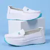 Suministrados directamente por el fabricante, zapatos de enfermera de malla transpirable para mujer, zapatos cómodos sin cordones, antideslizantes, resistentes al olor, cómodos para el trabajo