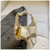 Bolso Pequeño Exquisito y de Moda 2026 Primavera/Verano Nuevo Bolso Cruzado Versátil con Cadena Mini Bolso Tipo Dumpling para Mujer