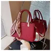 Bolso de Mano Simple y Elegante de Comercio Exterior para Mujer Moda Verano 2025 Versátil para el Trabajo Novia Bolso Cruzado Rojo
