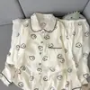 Conjunto de Pijama de Algodón Nube Otoño 2026 Manga Larga Pantalón Largo Cuello de Muñeco de Dibujos Animados Ropa de Casa (Sin Almohadillas para Sujetador)