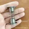 Fábrica em estoque atacado base de balanço com mola boneca de cola alec anime DIY acessórios de balanço