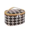 Bolsa de Cosméticos Estilo Británico de Gran Capacidad Impermeable Portátil Moda Bolsa de Cosméticos Bolsa de Almacenamiento Bolsa Portátil para Salir Cosméticos al por Mayor