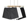 24015-24 Primavera Novo Estilo Europeu e Americano Peças Frontais Design Decorativo Senso de Design Dois Bolsos Shorts Joker Suit Cintura Alta
