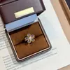 Anillo de flor de cinco pétalos con amatista natural y diamantes brillantes de plata de ley s925 para mujer, moderno y versátil, adecuado para ir al trabajo y uso casual, anillo abierto