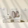 Caixa de Presente de Joias Elegante e Requintada Feita de Papel Kraft com Toque de Luxo, Versátil para Presentear, Adequada para Brincos e Colares, Embalagem de Caixa para Joias