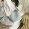 Bolso Bandolera de Diseño de Nicho 2026 Moda Nuevo Estilo Bolso de Cubo Versátil a la Moda Bolso Elegante de Alta Gama