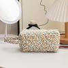 Suministro transfronterizo gran capacidad estilo coreano bolsa de cosméticos portátil bolsa de mamá bolsa de almacenamiento floral bolsa de pañales acolchada bolsa para labiales