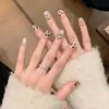 Unhas Postiças 30 Peças Inteiras T047 Estampa de Leopardo Divertida Escada Curta Branco Brilhante Elegante Doce Cool Sexy Peças de Unhas Artísticas com Pedras Brilhantes